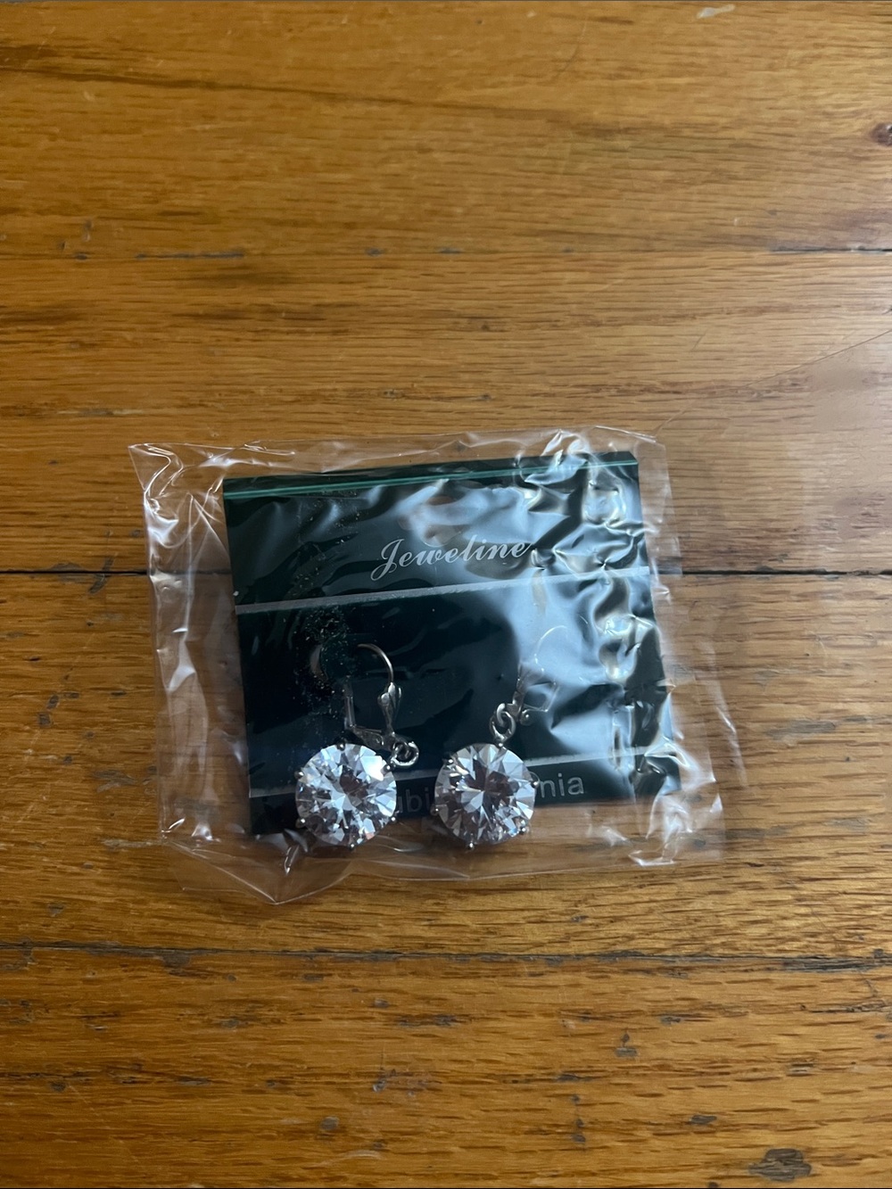 Dangling earrings